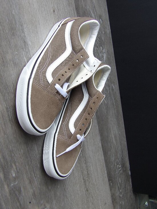 Vans Old School Color Theory Show in walnut